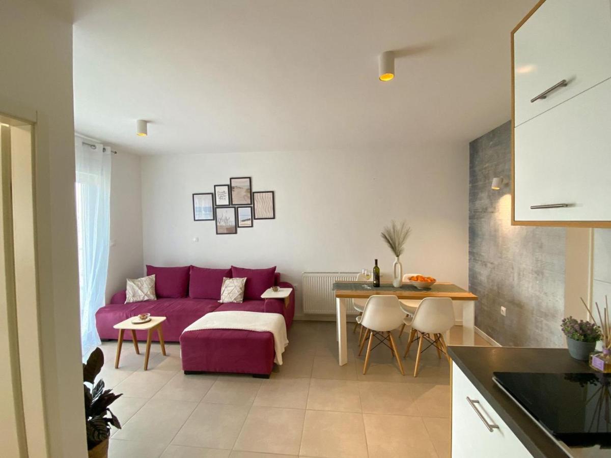 Portview Apartment Rijeka Exteriör bild