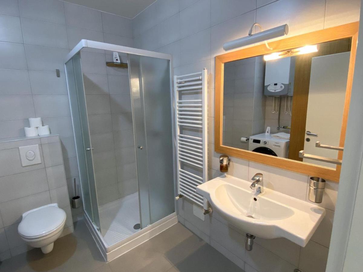 Portview Apartment Rijeka Exteriör bild